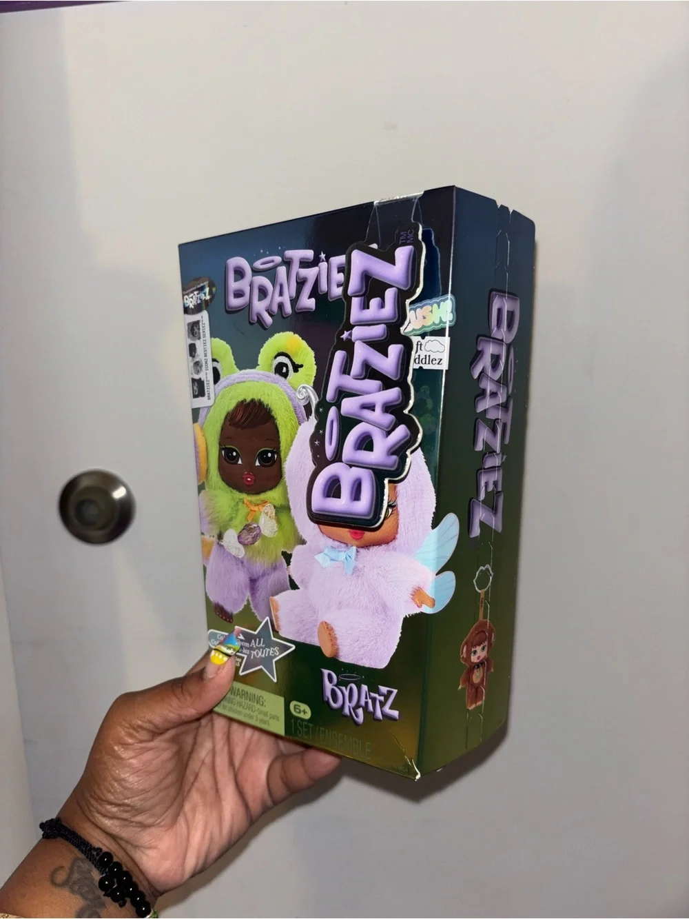 Bratziez blind box soft cuddlez edition